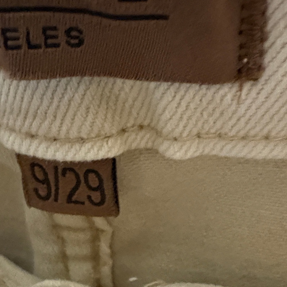 Judy Blue High Rise Jeans in Cream - Picture 3 of 9